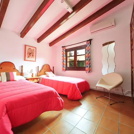 Villa Delightful Mallorca Colonya 3 Bedrooms Amazing Mountain Countryside Views Puerto De